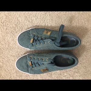 g by guess green/blue sneakers